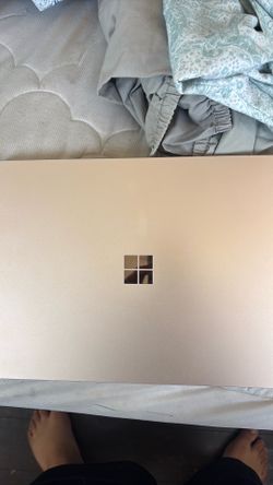 Microsoft surface laptop 5