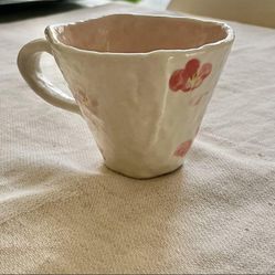 Second-hand cups