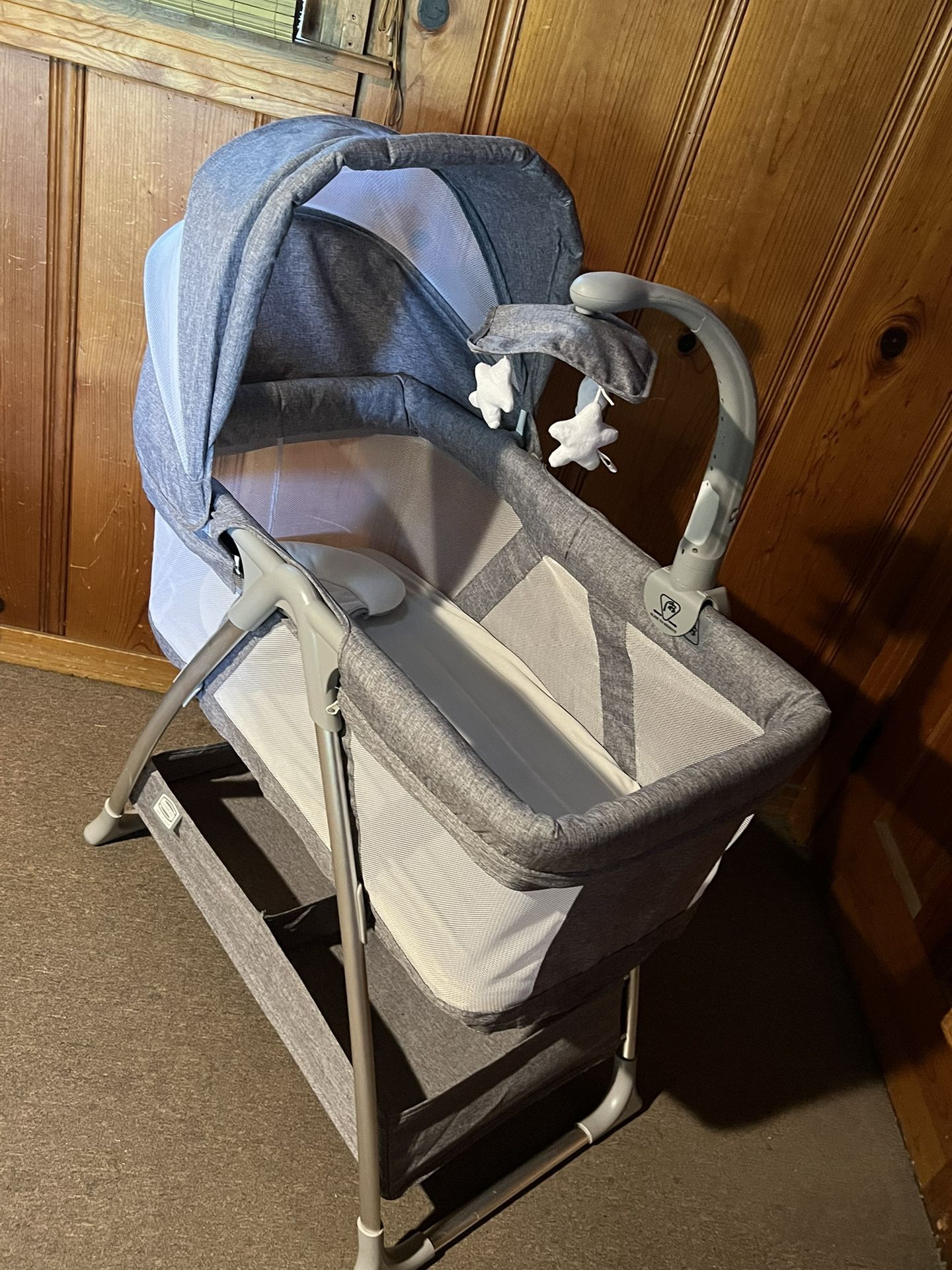 Simmons Baby Crib, Portable Bassinet, Activity Mobile Arm with