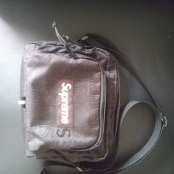 Black Supreme Bag HMU If Interested