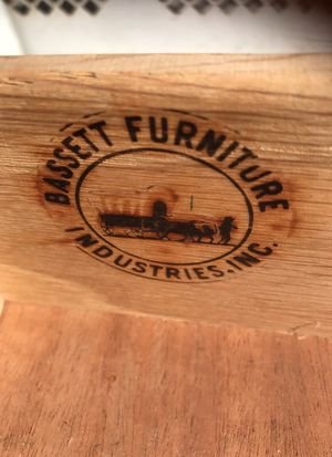 New And Used Antique Desks For In Lacey Wa Offerup Bassett Furniture Industries Desk Curved Face For In Tacoma Wa