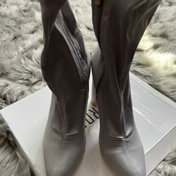 Size 8 Satan Grey 3/4 Boot 