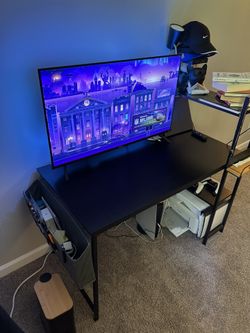 Black Desk with Shelves – Sturdy & Spacious 💻📚 (MOVING SALE)