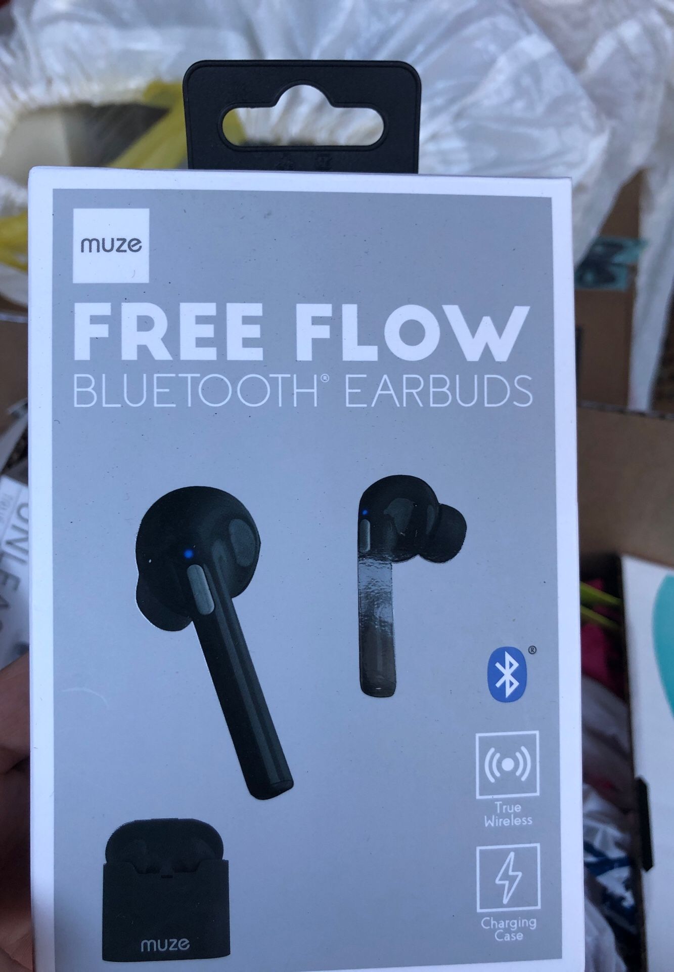 Blk free flow Bluetooth earbuds muze