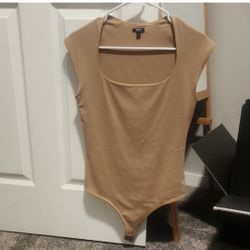 Express Fitted Bodysuit Cap Sleeve