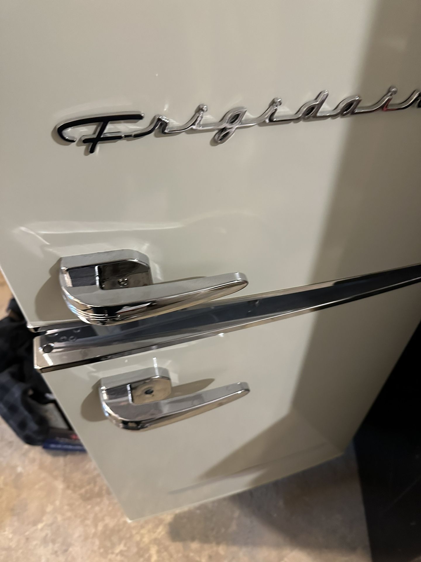 Frigidaire Retro Mini Fridge with Freezer