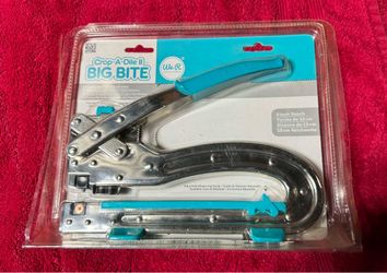 Crop A Dile II Big Bite We R Memory Keepers Hole Punch 6" Reach Tool