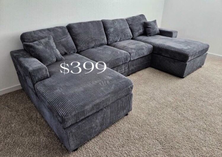 No Tax 2-Pc U Shaped Sectional Sofa Set With 2 Accent Pillows Brand New