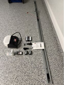 Genie Chain Drive Garage Door Opener (1/2) HP