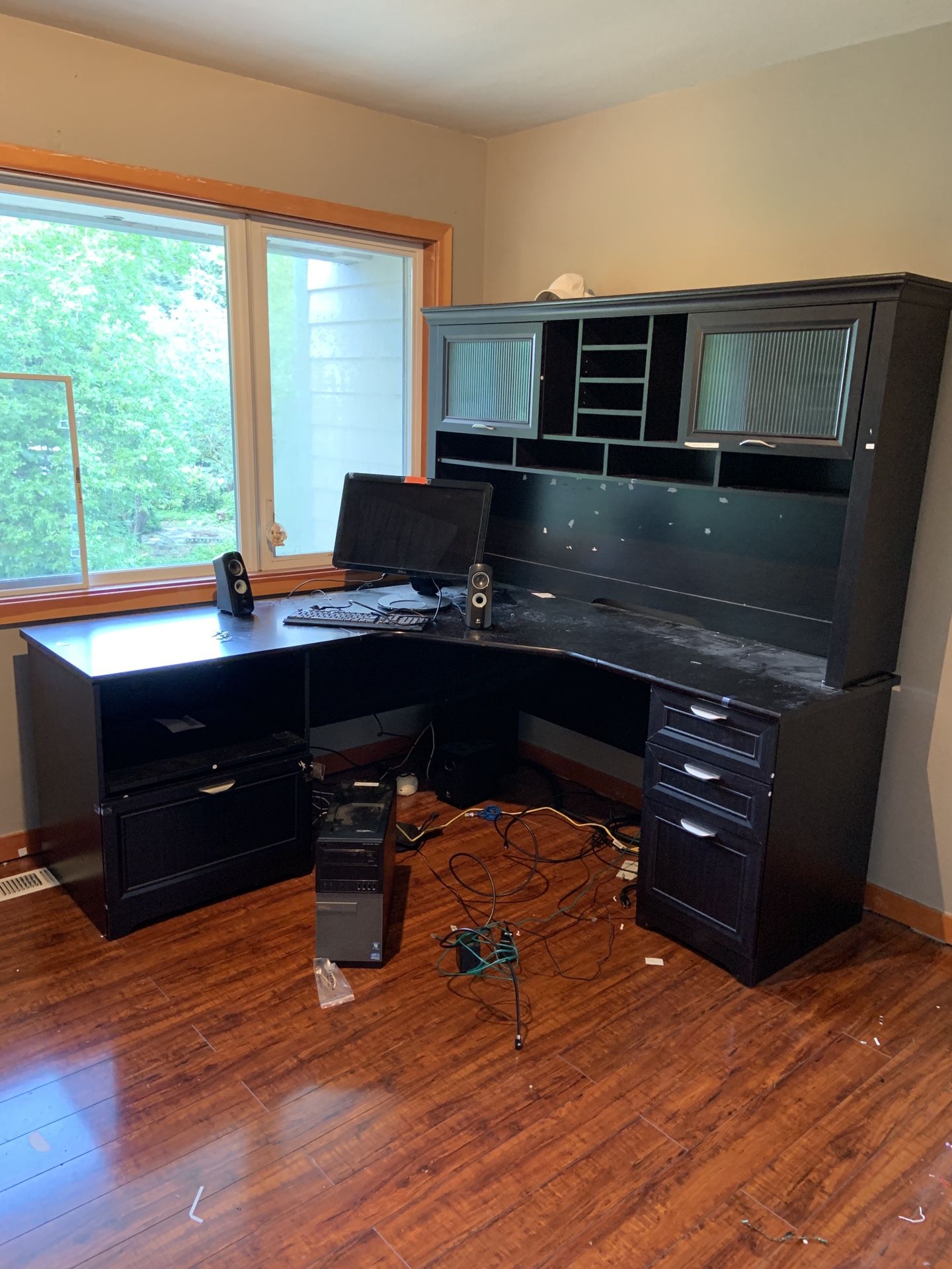 Corner Desk