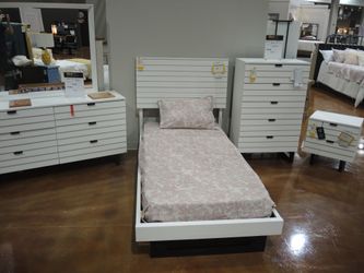 Rotta Rio Twin Platform Bedroom Set 5pc - Chalk White