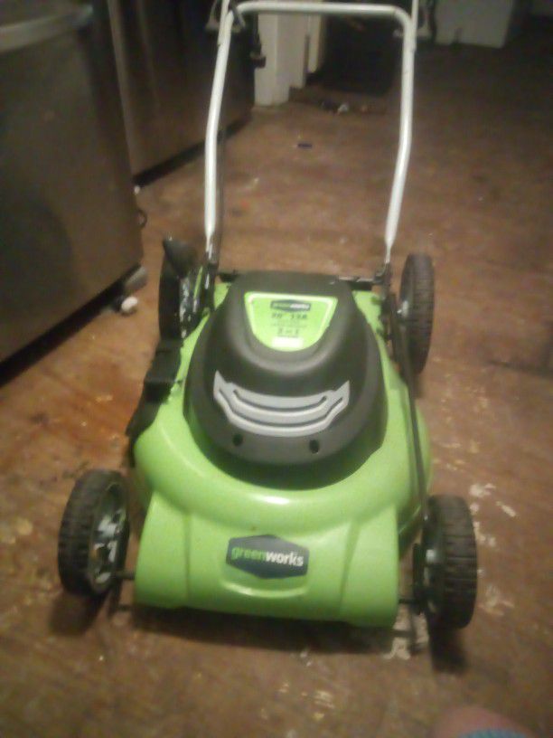 Green Works Electric Mower 