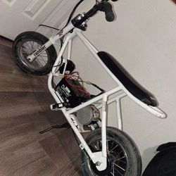 Razor rambler 12 retro electric mini bike