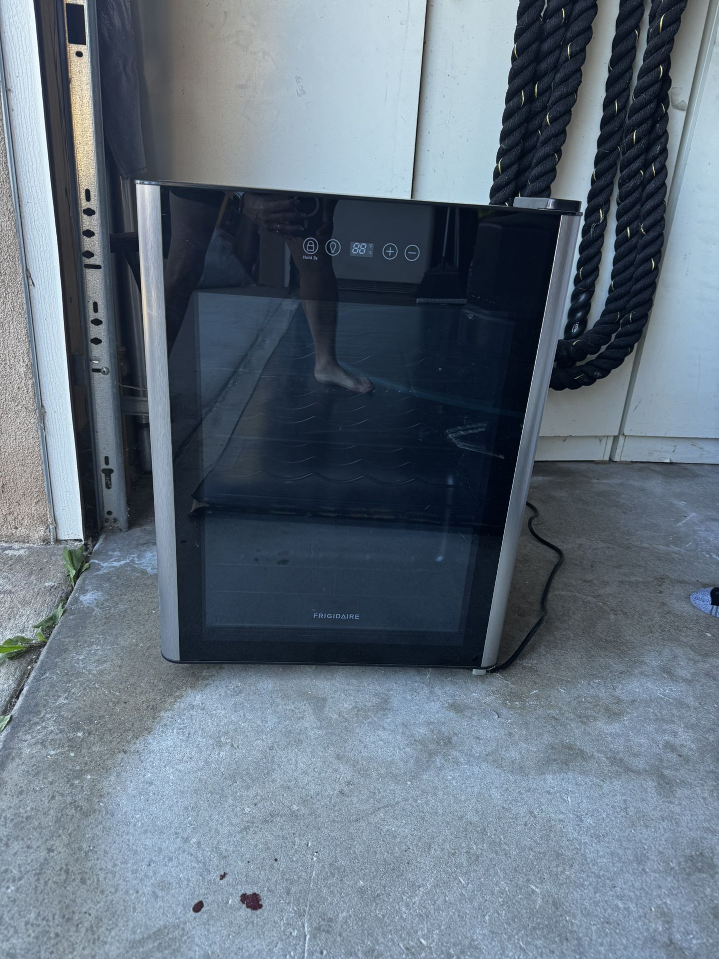 Frigidaire Wine Cooler