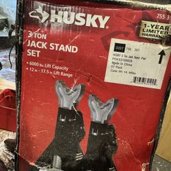 3 Ton Jack stand Set. 