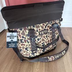 YETI HOPPER M30 TOTE SOFT COOLER WETLANDS CAMO