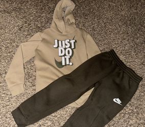 Boys Nike Set