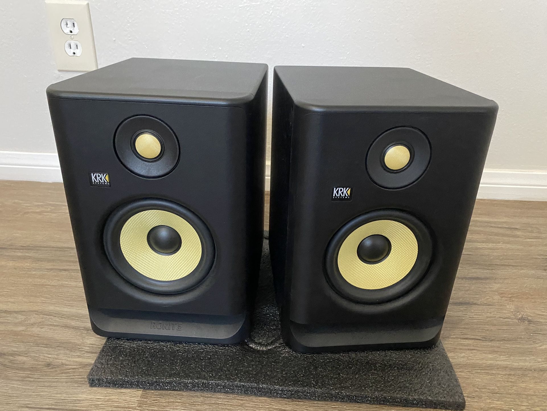 Kirk Rokit 5 Monitors (pair)