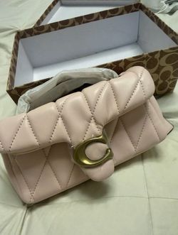 Pink c purse! 👛