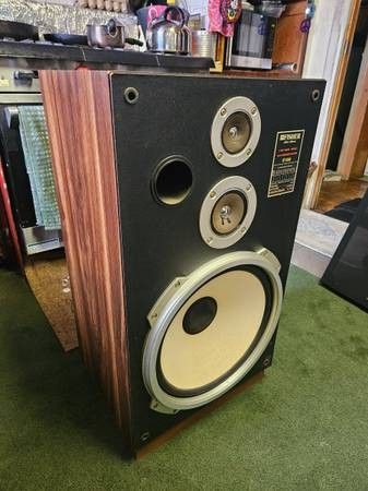 Vintage Fisher ST-830 Floor Speakers 15" Woofers