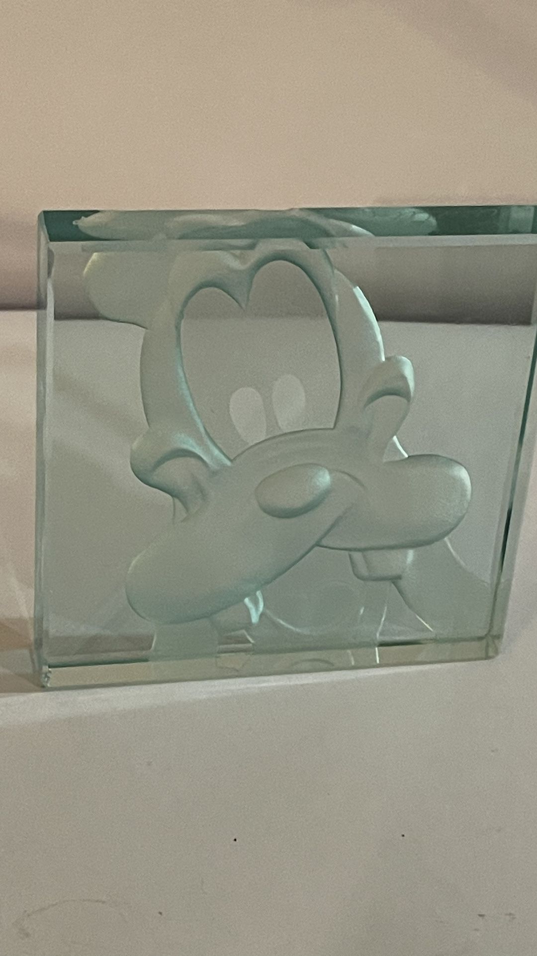 Goofy Disney Limited Edition Paperweight Very Nice 