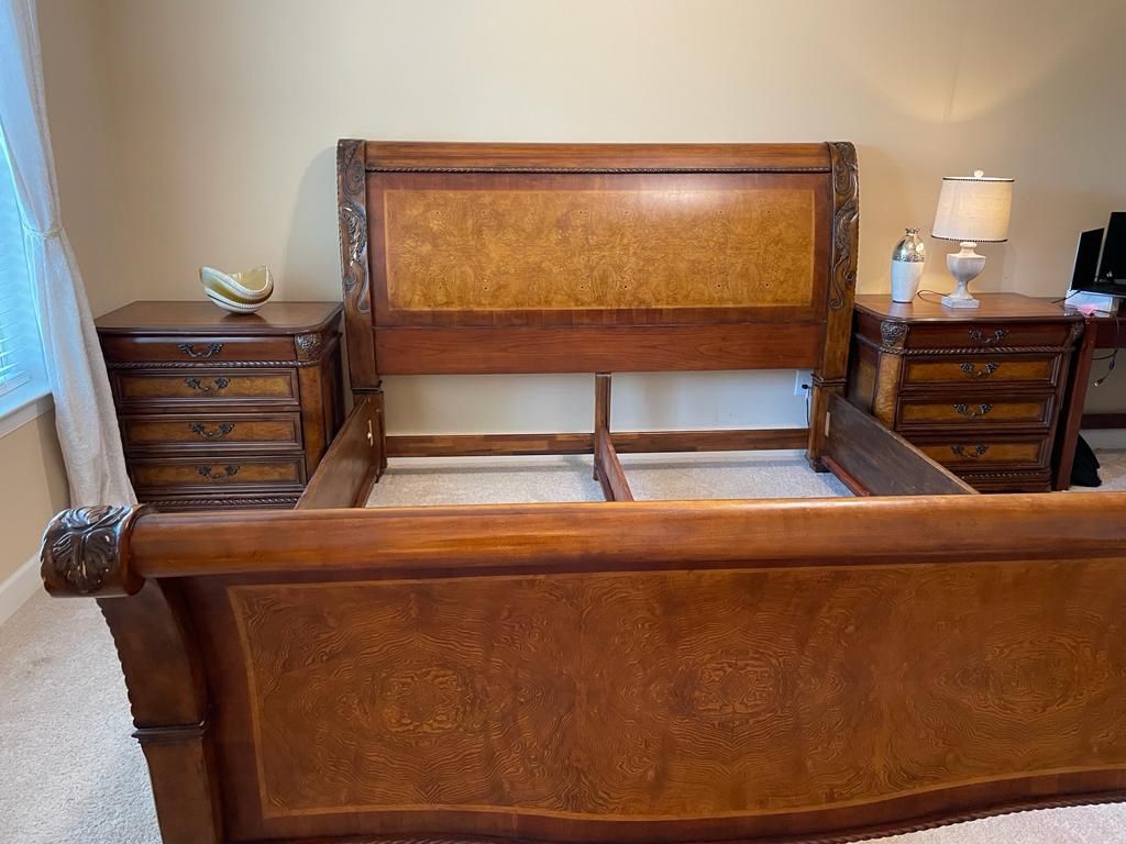 Aspenhome® Napa Cherry King Size Bedroom Set