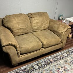 Loveseat couch chair Tan Pickup only