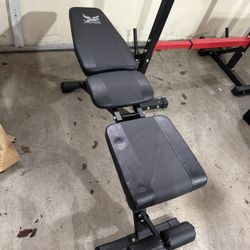 Weight Bench - Adjustable