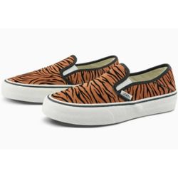 Tiger Animal Stripes Slip On Vans Size 8