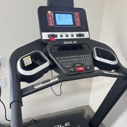 Mint Condition Treadmill For Sell