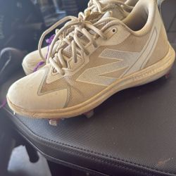 New balance Cleats