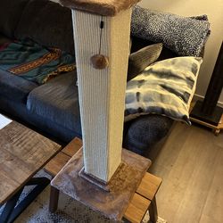 Cat Scratcher/Scratching Post