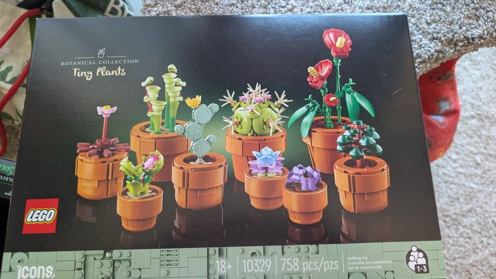 Legos Tiny Plants Set