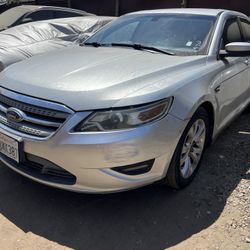 2010 Ford Taurus