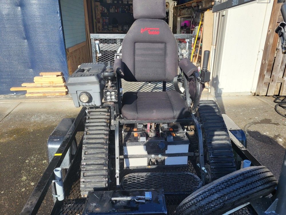 Action Trac Chair