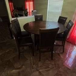 Dining Table Set w/ 6 Chairs – Solid Wood 🍽️ $200 OBO