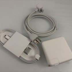 BRAND NEW Apple 96W MagSafe 3 Power Bundle (Retail $150+)