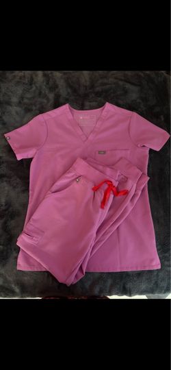 Figs scrub sets