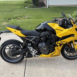 2024 Suzuki GSX 8R