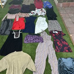 Women’s girls clothes bundle XS dresses and more 23 pieces banana republic forever 21 Anne Klein old navy Nine West Windsor urban outfitters divided a