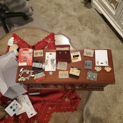  Lot Of 12 Earings And Necklace