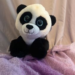Medium panda