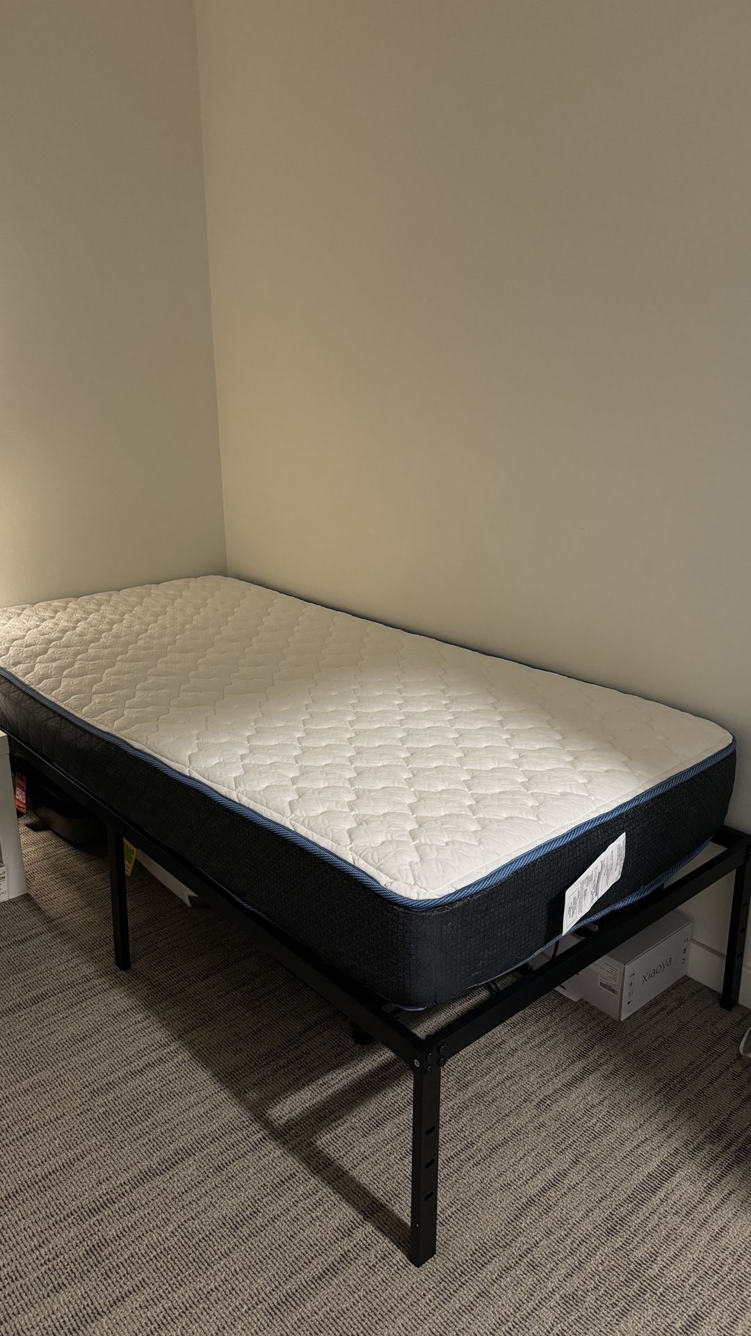 Sleepy's Rest Firm 2.0 Innerspring Mattress XL With Frame