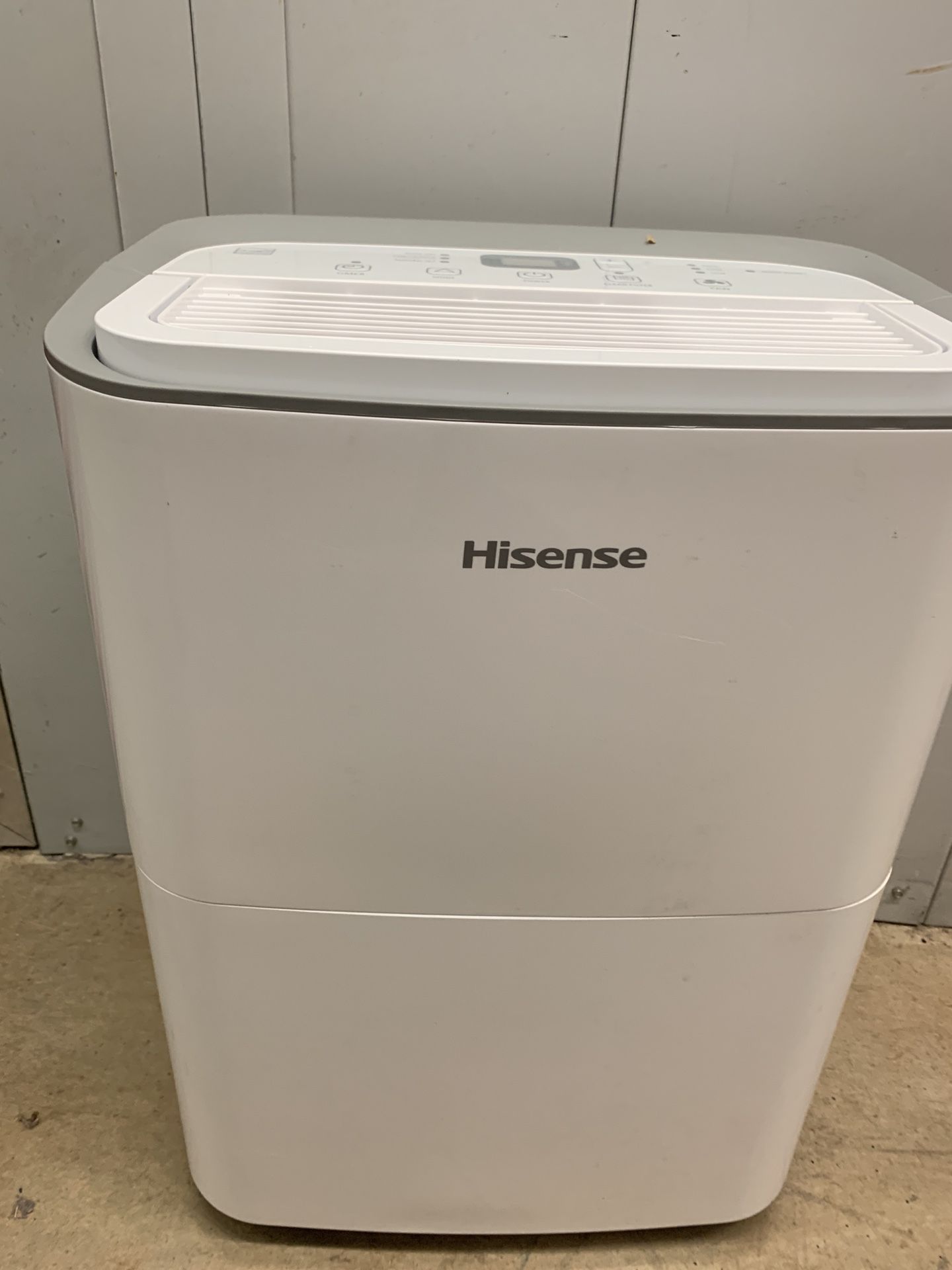 Hisense Dehumidifier (new)
