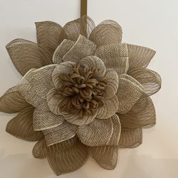 Flower mesh wreath