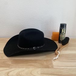 Cowboy Hat (+Cleaning Kit)
