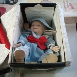 Created By Award Winning Artist Yolanda Bello For Edwin M Knowles ...1988 ..Yolanda Was One Of The Most Widely-honored Doll Makers Of The Time... Thumbnail