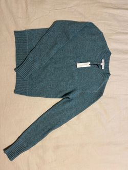 Banana Republic Sweater. NWT