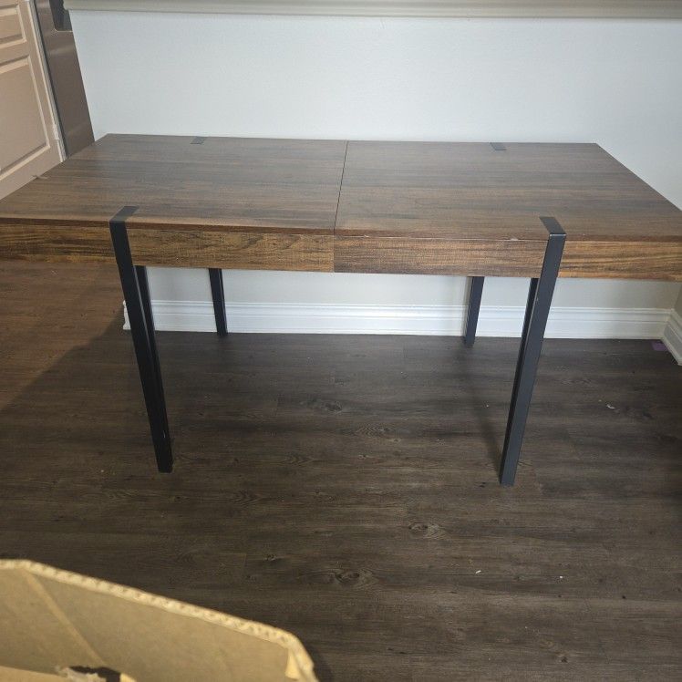 Table/Desk