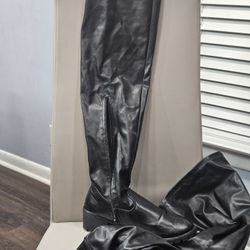 Thigh High Boots Womens Size 11 Black Pleather
